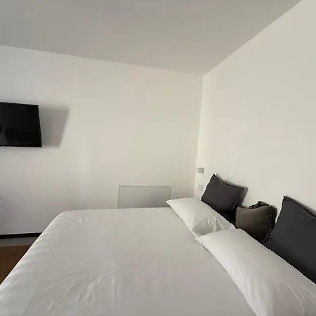 ゲストハウス Casa Anna