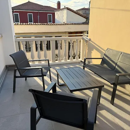 Casa Garelly Konukevi *